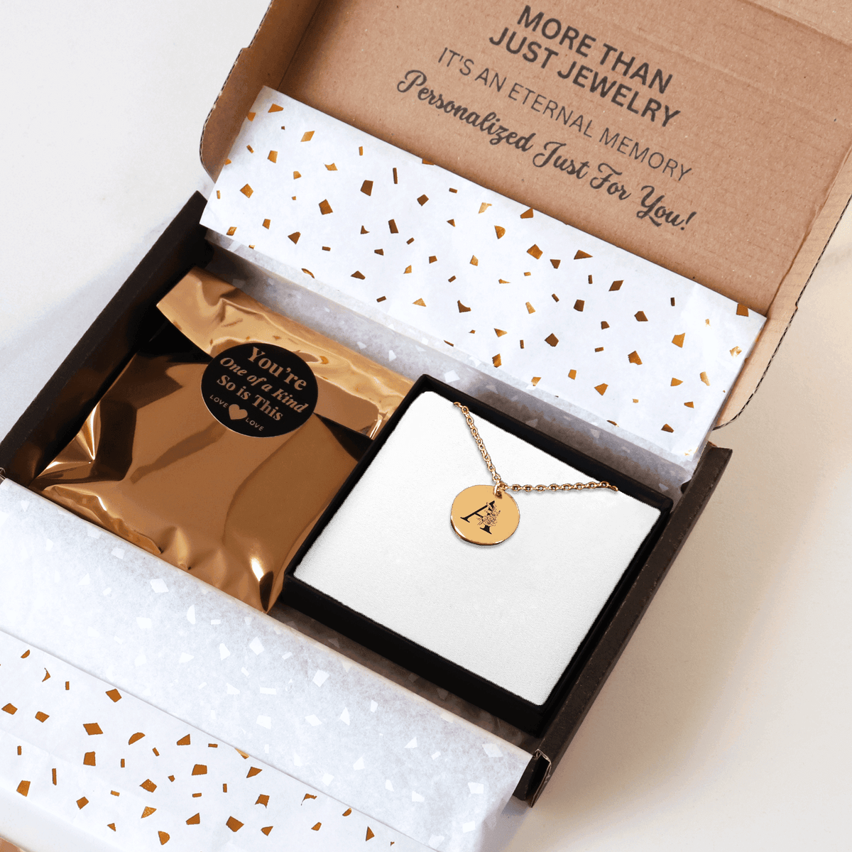 Collier Initiale Florale A Personnalisé