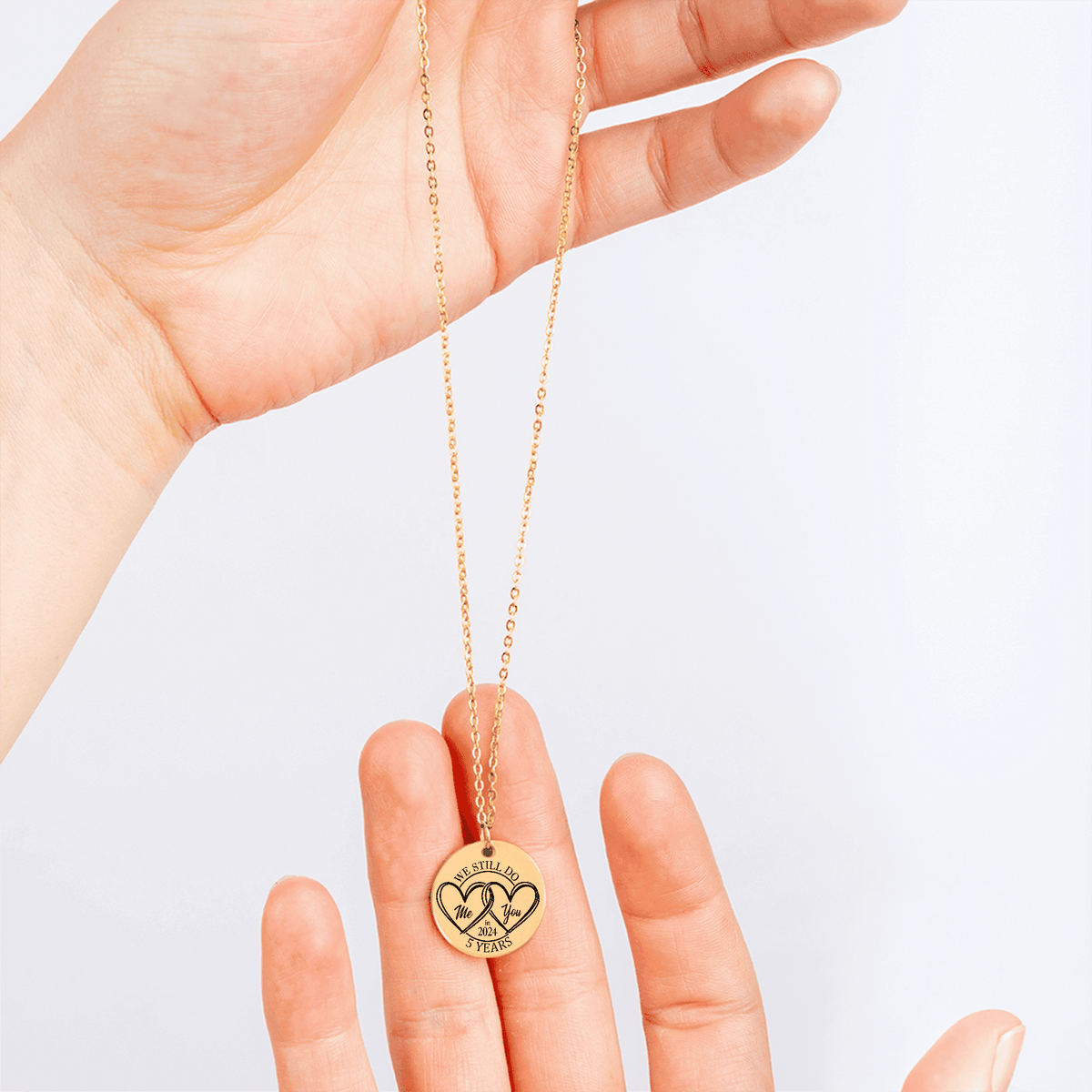 Collier Médaille Anniversaire de Mariage 5 ans (noces de bois)
