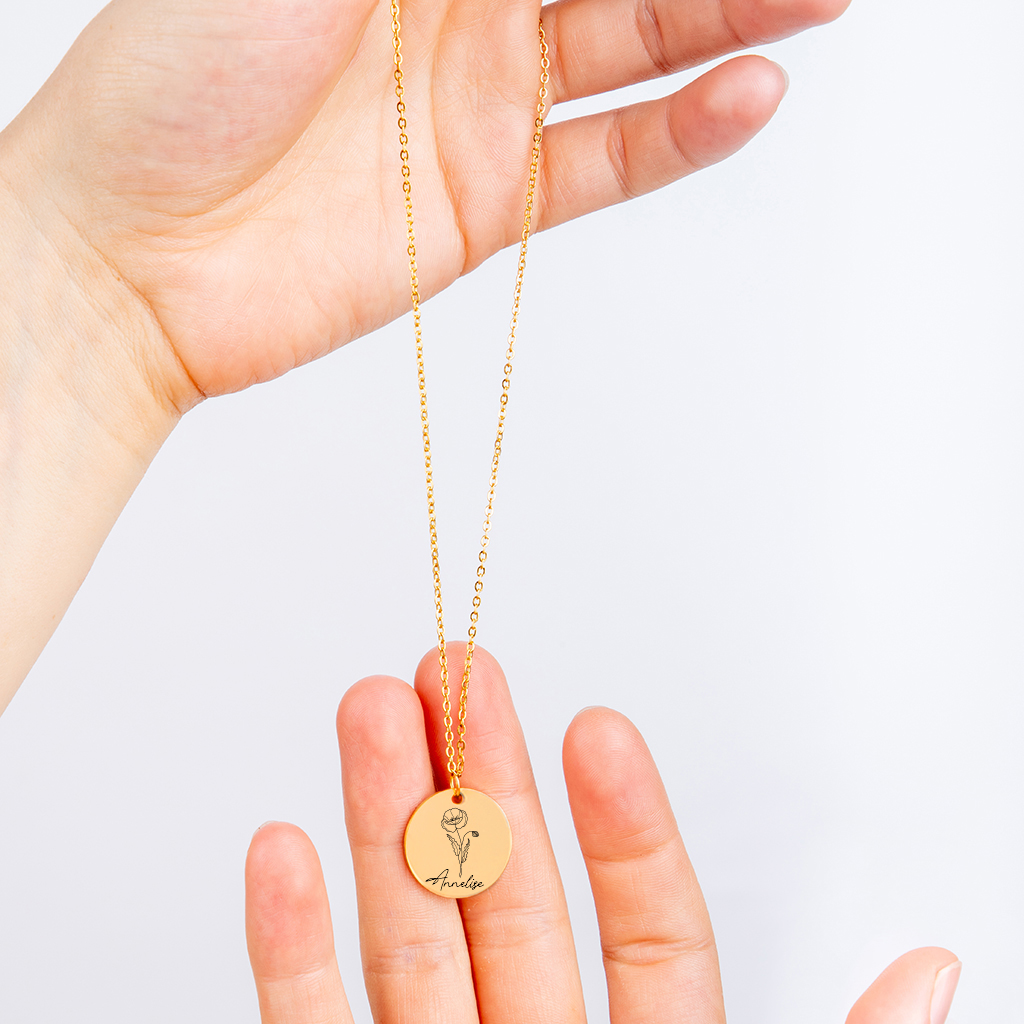 Collier personnalisé avec prénom gravé et fleur de naissance, acier inoxydable — vue 4