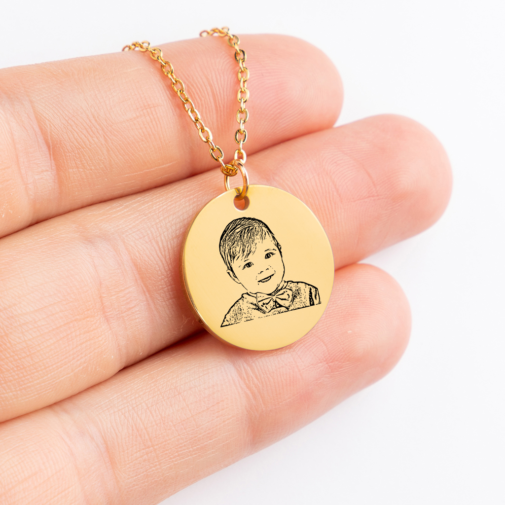 Collier personnalisé portrait de bébé gravé sur pendentif, acier inoxydable — vue 3